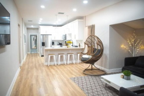Glamorous Chic & Stylish New Renovated Ybor, Dt